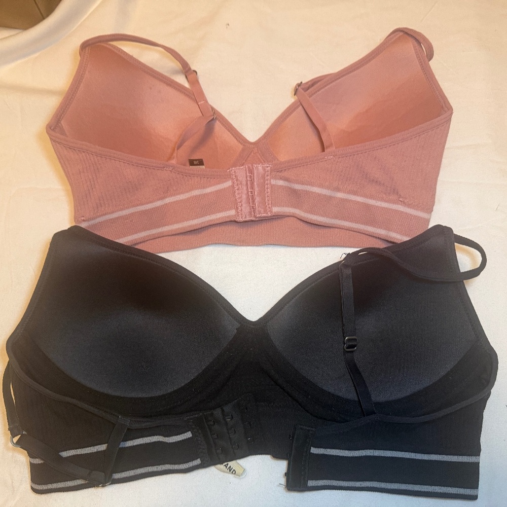 Buy as a bundle LUCKY BRAND set of 2 Bras blue color and pink size 34B RN 71222